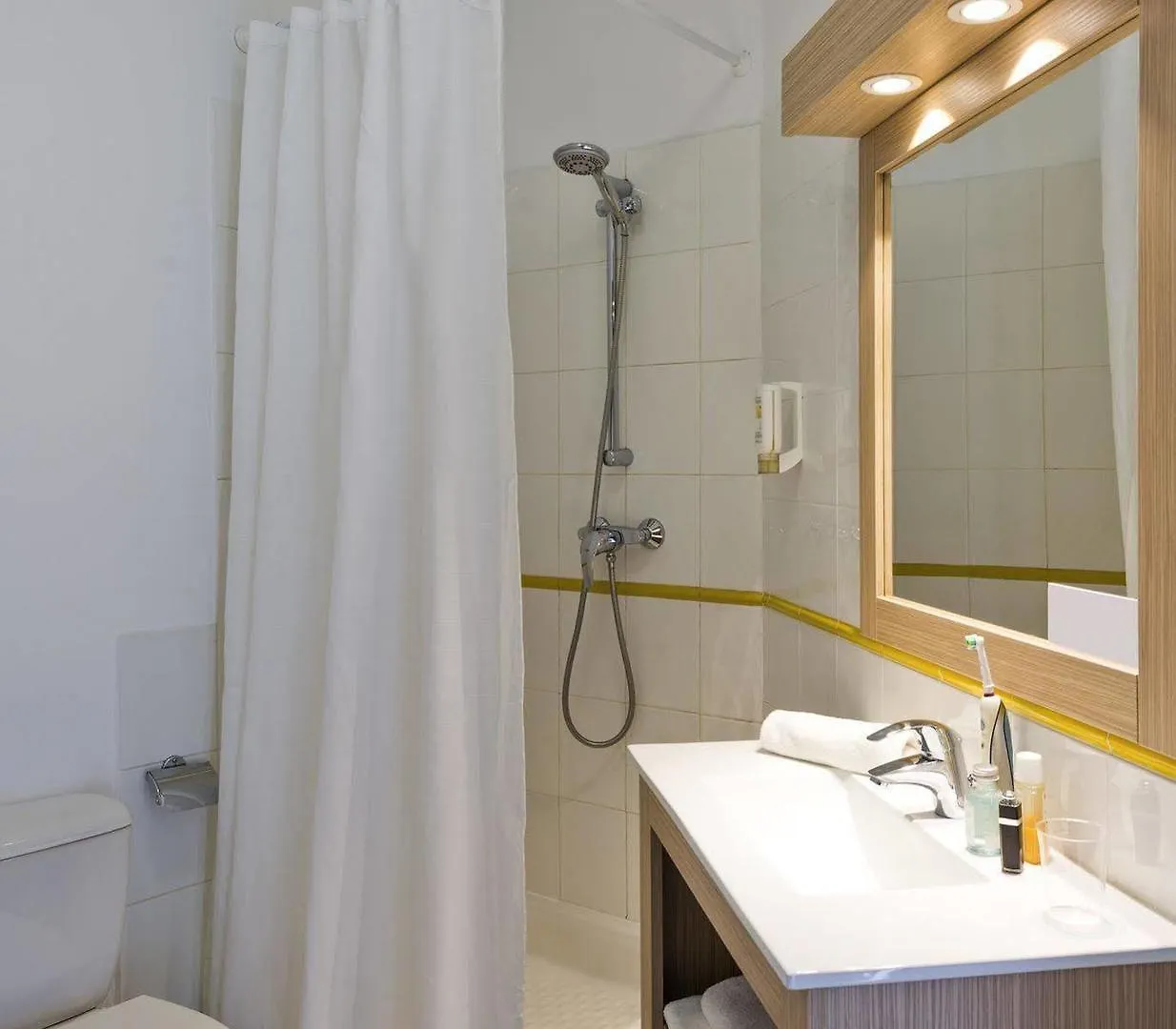 Aparthotel Adagio Access Nice Magnan 2*,